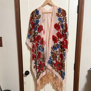 Vintage Floral Kimono Velvet Shawl with Fringe - Poppies